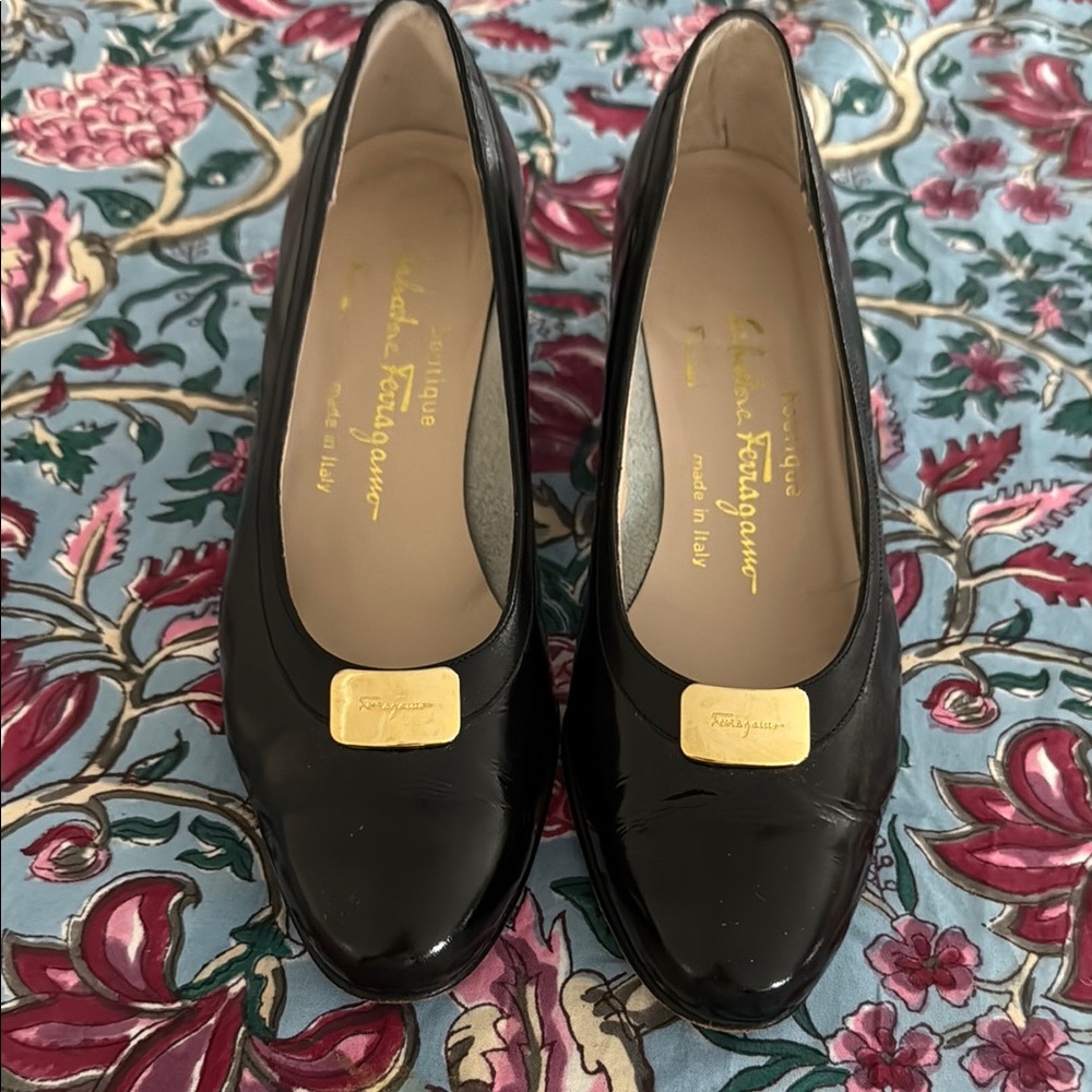 Salvatore Ferragamo Black Leather Heels with Gold Accent